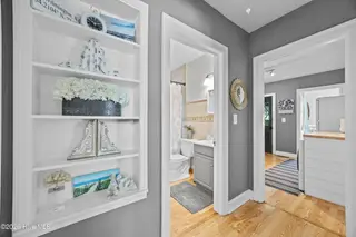 2103 Brandon Road, Wilmington, NC 28405 – photo 16: 17_hallway