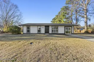 402 Shamrock Drive, Jacksonville, NC 28540 – photo 3: IMG_7505