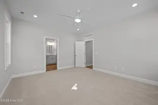 2022 Brighton Drive, New Bern, NC 28562 – photo 22: 30-web-or-mls-DSC_4972