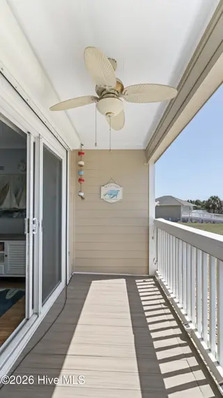 650 Cedar Point Boulevard B14, Cedar Point, NC 28584 – photo 6: Covered Porch