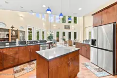 358 Shore Point Drive, Wilmington, NC 28411 — 5-bedroom waterfront home in Bayshore Estates, Wilmington, NC, photo 16 of 49