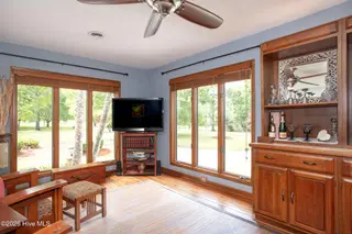 435 Munden Farm Road, Newport, NC 28570 – photo 15: Sitting area