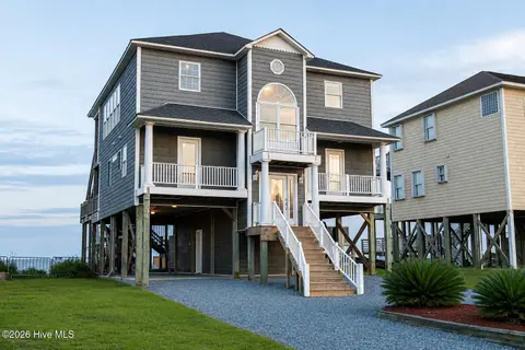 34 Porpoise Pl, North Topsail Beach