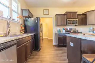 211 Holly Grove Court E, Jacksonville, NC 28540 – photo 11: IMG_0360-HDR