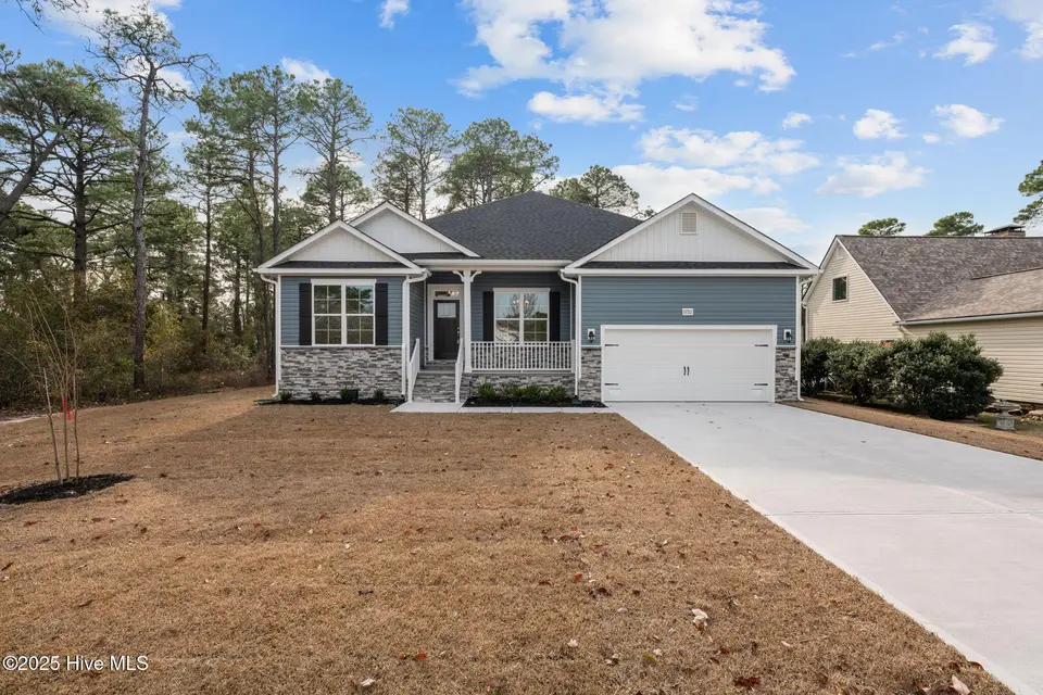 5712 Sloop Court, New Bern, NC 28560 – photo 1 of 74: 1-web-or-mls-DSC_4152