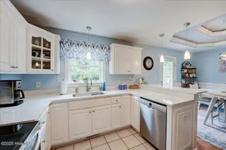 1704 Caracara Drive, New Bern, NC 28560 – photo 7: Kitchen