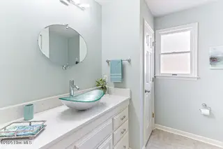 385 Pinehurst Trace Drive, Pinehurst, NC 28374 – photo 16: Primary Bathroom