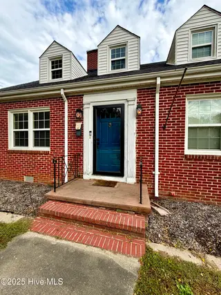 406 N Caswell Street, La Grange, NC 28551 – photo 5: IMG_0397
