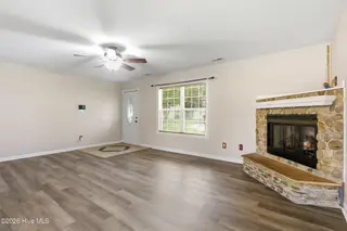 902 Gum Branch Court, Havelock, NC 28532 – photo 5: Living Room