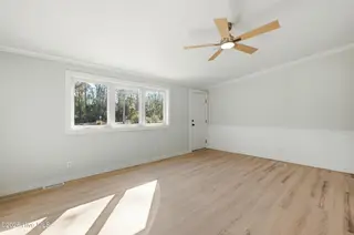 5595 Shaw Highway, Rocky Point, NC 28457 — 3-bedroom manufactured home, Rocky Point, NC, photo 8 of 40: 6_5595_shaw_hwy_006