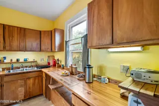 1908 Princess Street, Wilmington, NC 28405 – photo 23: 05kitchen6