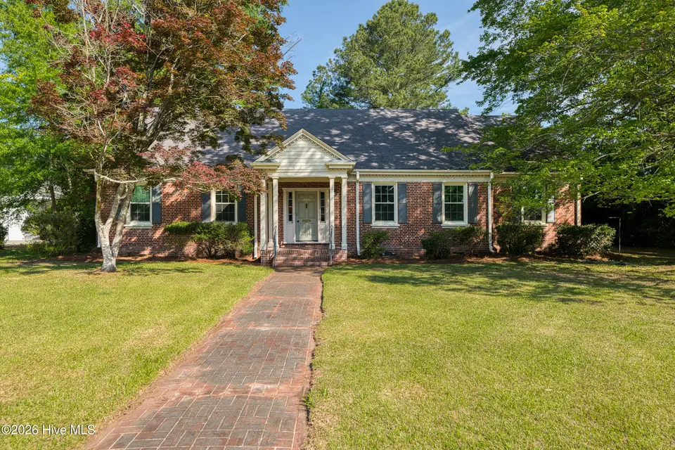 306 S Howard Circle, Tarboro, NC 27886 – photo 1 of 40: 306 S Howard Cir Tarboro NC