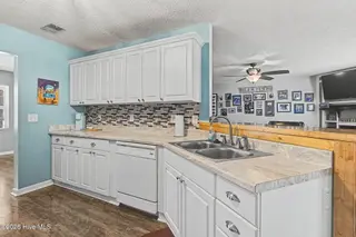 215 Larilin Drive, Whiteville, NC 28472 – photo 10: Kitchen