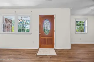 514 Cathay Road, Wilmington, NC 28412 – photo 3: 6_foyer