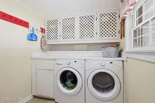 2379 Mill Creek Road, Newport, NC 28570 – photo 17: Laundry/Mudroom