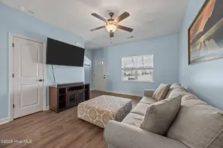 42 Catalina Circle, Swansboro, NC 28584 – photo 6: 20-web-or-mls-IMG_8765