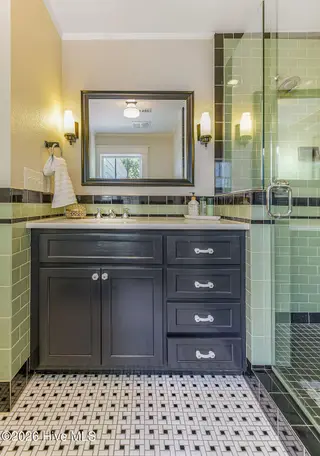 260 S Ashe Street, Southern Pines, NC 28387 – photo 23: Upstairs Bathroom