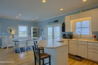 625 New River Inlet Road, North Topsail Beach, NC 28460 – photo 22: 625 New River Inlet Road - Interiors - E