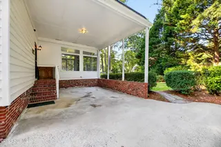 202 Queen Annes Road, Greenville, NC 27858 – photo 4: 011_DSC_4308