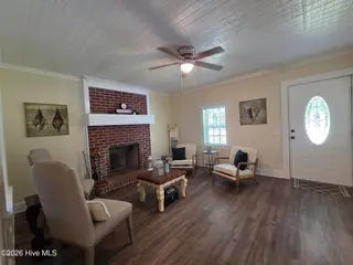 4324 N Nc Highway 53 E, Burgaw, NC 28425 — 2-bedroom home, Burgaw, NC, photo 6 of 18
