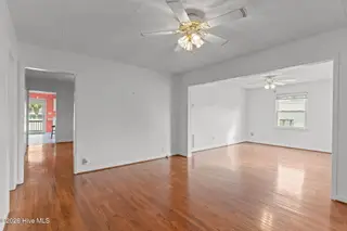 416 Spartanburg Avenue, Carolina Beach, NC 28428 – photo 9: 6-web-or-mls-BTS01977