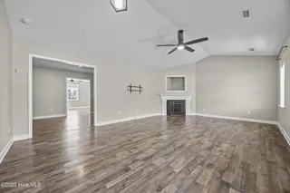 128 Airleigh Place, Richlands, NC 28574 – photo 9: 13_living room