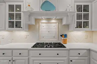 2003 Royal Pines Drive, New Bern, NC 28560 – photo 20: 40-web-or-mls-DSC_6509