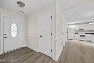 2336 Frink Lake Drive, Southport, NC 28461 – photo 4: 6_foyer