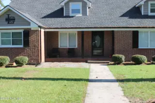 227 E College Street, Whiteville, NC 28472 – photo 8: IMG_3392