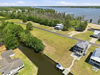 106 31 Whichard Lane, Chocowinity, NC 27817 – photo 11: 11-web-or-mls-DJI_20260520111649_0020_D