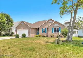 734 Sloop Pointe Lane, Kure Beach, NC 28449 – photo 3: 35-Final 734 Sloop Pointe Ln Kure Beach