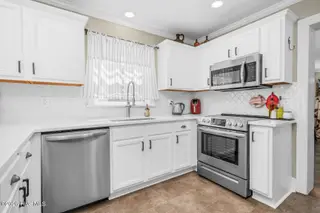 3313 Amherst Road, Rocky Mount, NC 27804 – photo 6: Quartz counters!