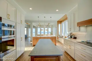 4290 Island Drive, North Topsail Beach, NC 28460 – photo 17: Kitchen d