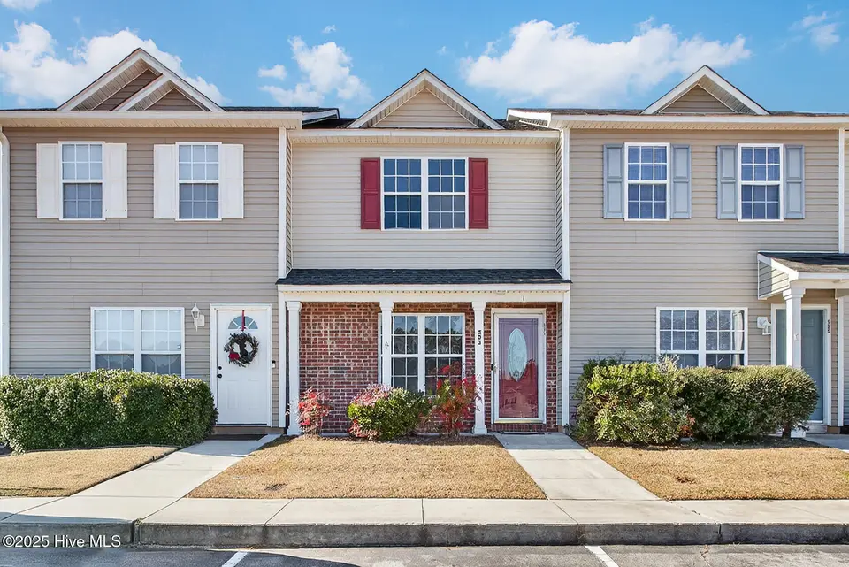 503 Timberlake Trail, Jacksonville, NC 28546 – photo 1 of 22: 01