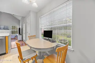 4918 Split Rail Drive, Wilmington, NC 28412 – photo 15: 15_breakfast nook