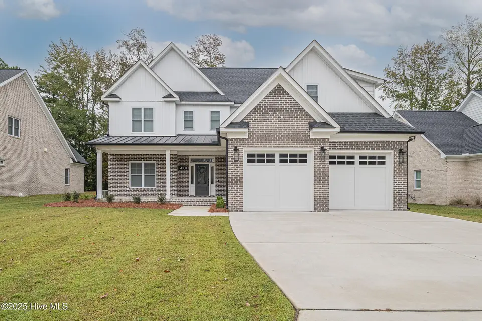 4101 Dunhagan Road, Greenville, NC 27858 – photo 1 of 52: Front
