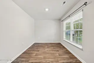 212 Gracie Farms Road, New Bern, NC 28560 — 4-bedroom home in Tyler, Home on the Lake, New Bern, NC, photo 17 of 32: Flex Space