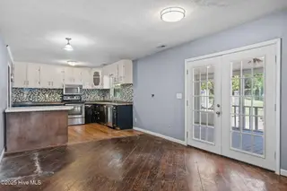 2950 Scotts Hill Loop Road, Wilmington, NC 28411 – photo 17: 33-web-or-mls-DSC06347
