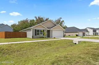 424 Turp Landing Lane, Jacksonville, NC 28546 — 4-bedroom home in Wantland's Ferry @ Towne Pointe, Jacksonville, NC, photo 2 of 35