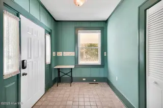 370 Carr Avenue, Rocky Point, NC 28457 — 5-bedroom home, Rocky Point, NC, photo 7 of 42: 370CarrAvenue-9