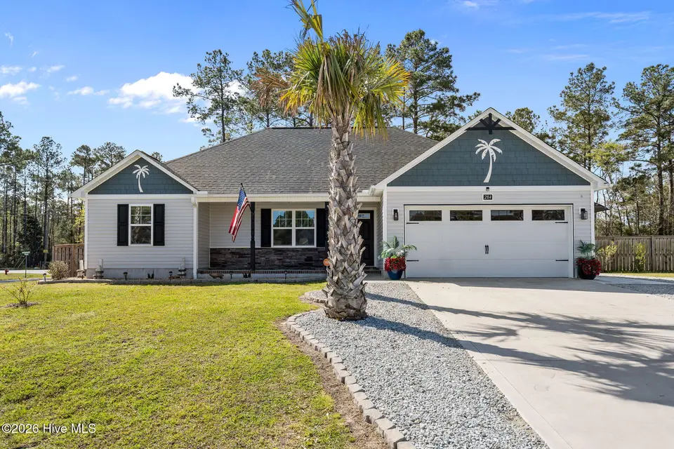 284 Breakwater Drive, Sneads Ferry, NC 28460 – photo 1 of 41: 2-web-or-mls-DSC03629