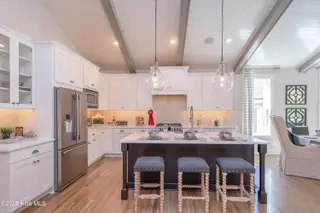 221 Shoreview Drive, New Bern, NC 28562 – photo 2: Similar Construction Kitchen