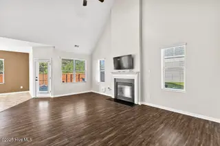 408 Cyrus Thompson Drive, Jacksonville, NC 28546 – photo 12: IMG_2205