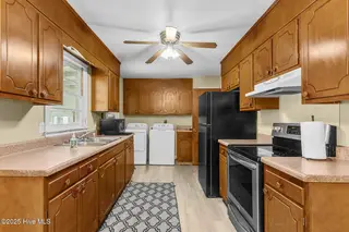 1 Lee Court, Jacksonville, NC 28546 — 3-bedroom home in Windsor Manor, Jacksonville, NC, photo 8 of 26: lee-9