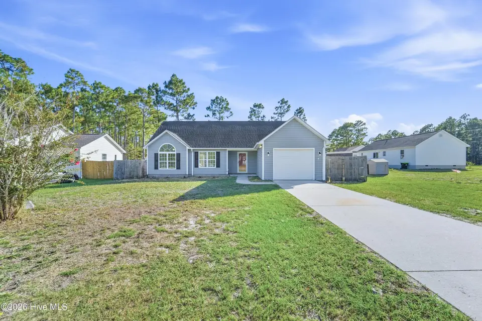 20 S Shelby Road, Southport, NC 28461 — 3-bedroom home in Boiling Spring Lakes, Southport, NC, photo 1 of 30