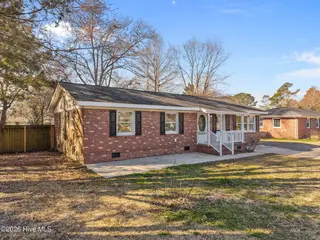 120 Princeton Drive, Jacksonville, NC 28546 – photo 2: East Side