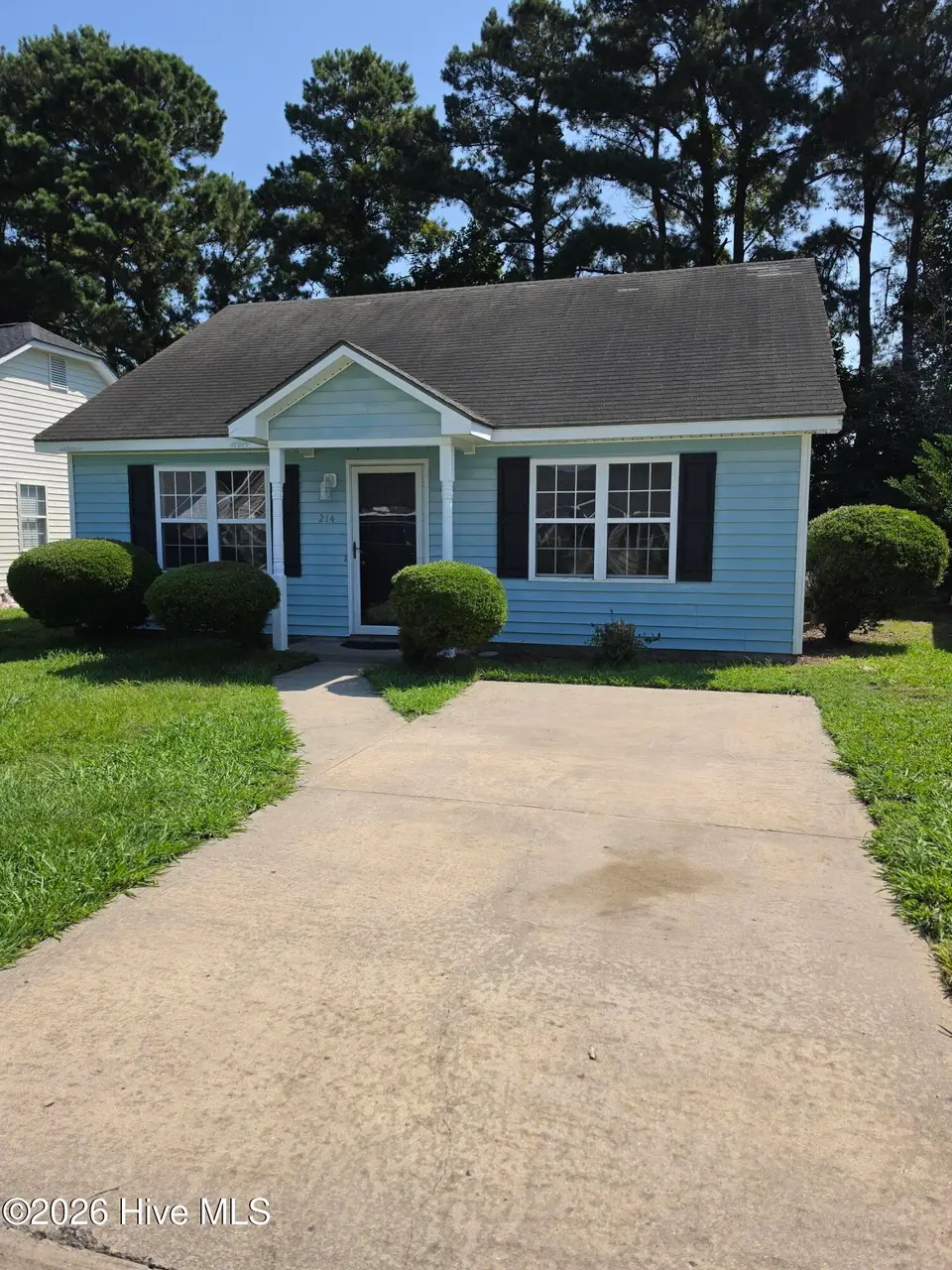 214 Old Oak Road, Elizabeth City, NC 27909 – photo 1 of 18: Front_House