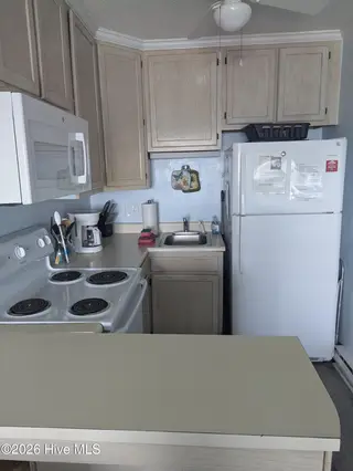 2224 New River Inlet Road Unit 335, North Topsail Beach, NC 28460 – photo 10
