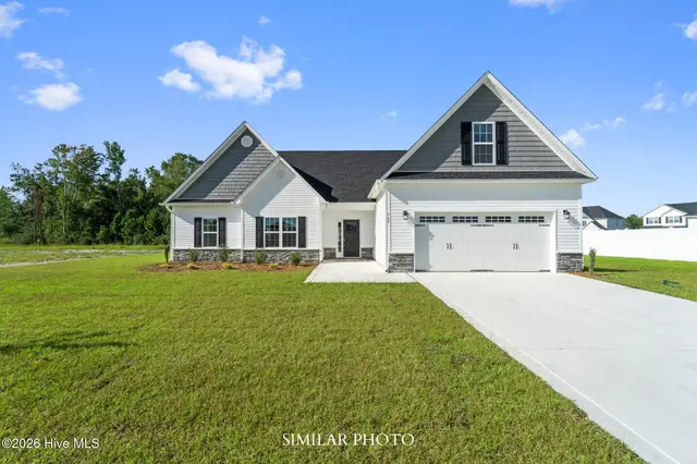 111 Twisted Vine Boulevard, Jacksonville, NC 28546