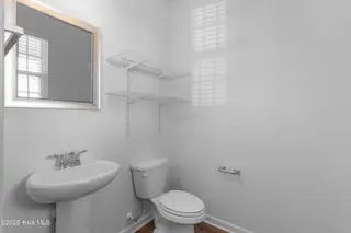 113 Presley Lane, Wilmington, NC 28411 – photo 8: half bath